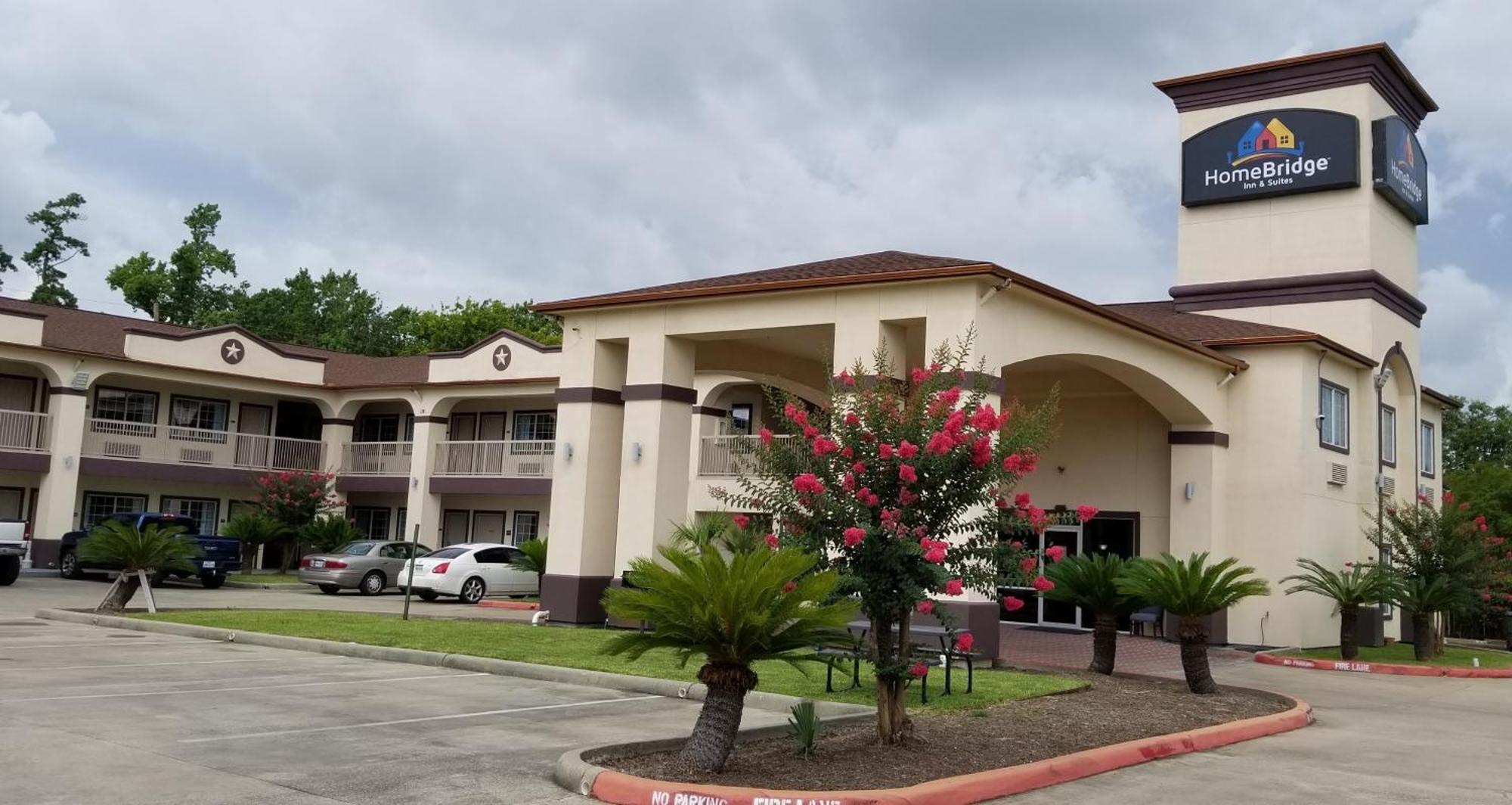 Homebridge Inn And Suites Beaumont Exterior photo